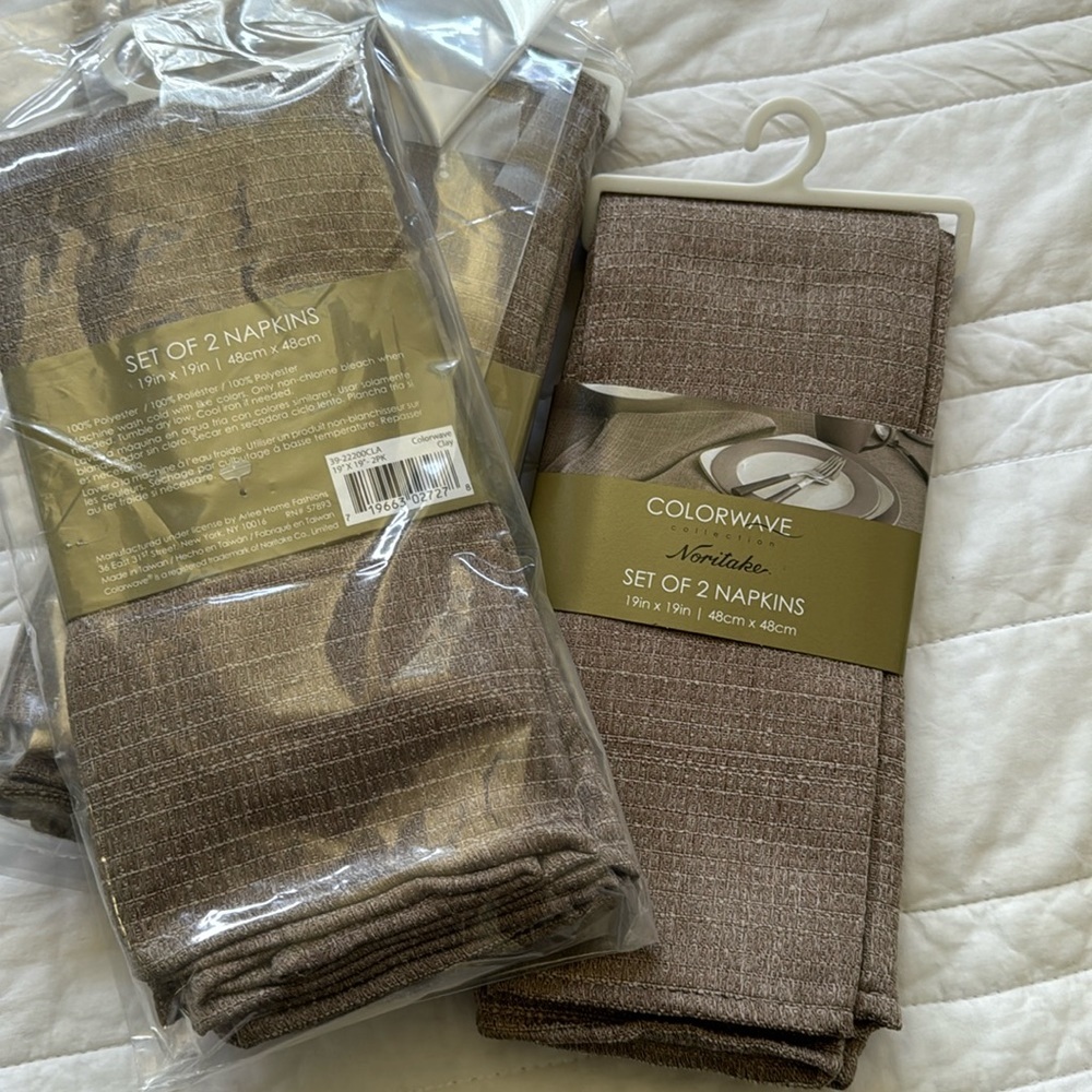 12 Fabulous cloth NORITAKE colorwave napkins color clay. 6 packs of 2 - Picture 3 of 5